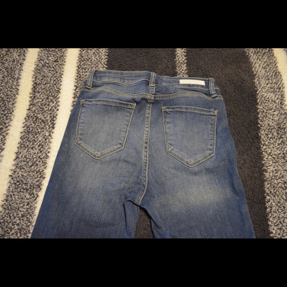 High Waisted Jeans - Picture 2 of 4